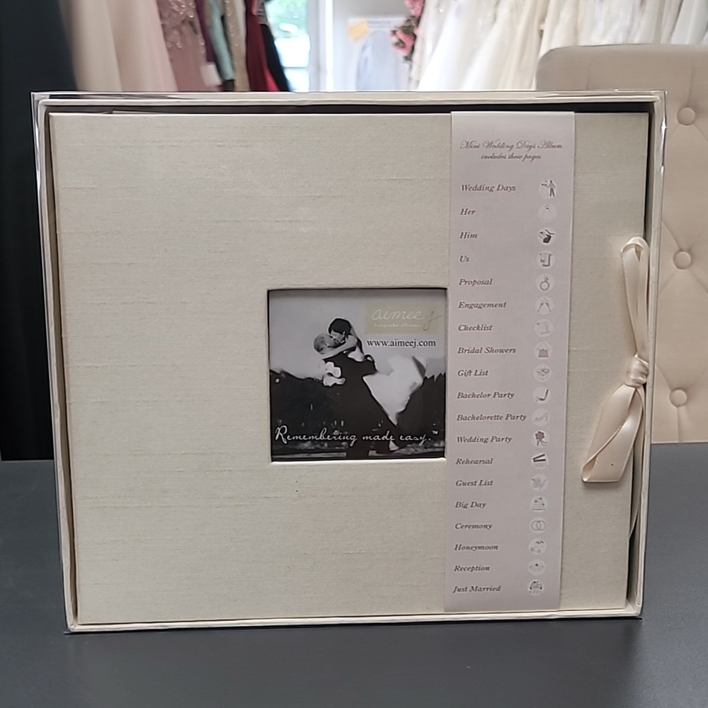 Mini Wedding Days Album by aimeej - ivory